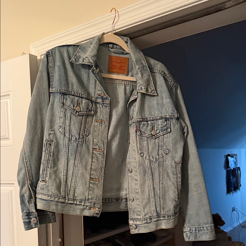 Levi Denim Jacket. Size small